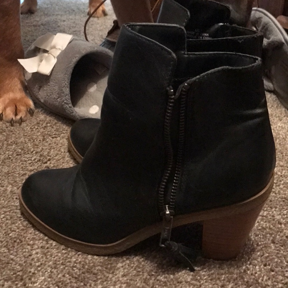 American eagle booties